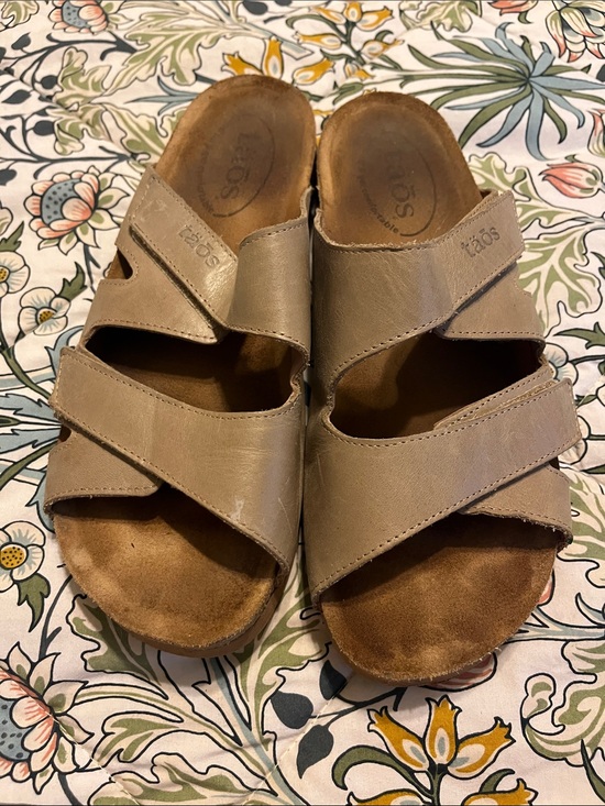 Taos Footwear Shoes - Taos Footwear Women's Taupe Leather Slide Sandals